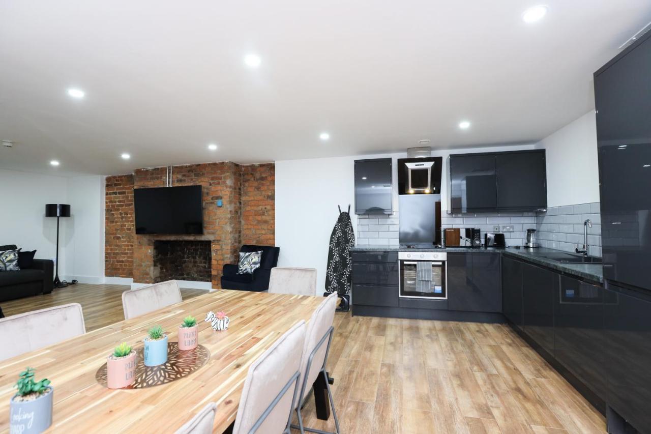 Concert Square Apartments By Happy Days Liverpool Eksteriør billede